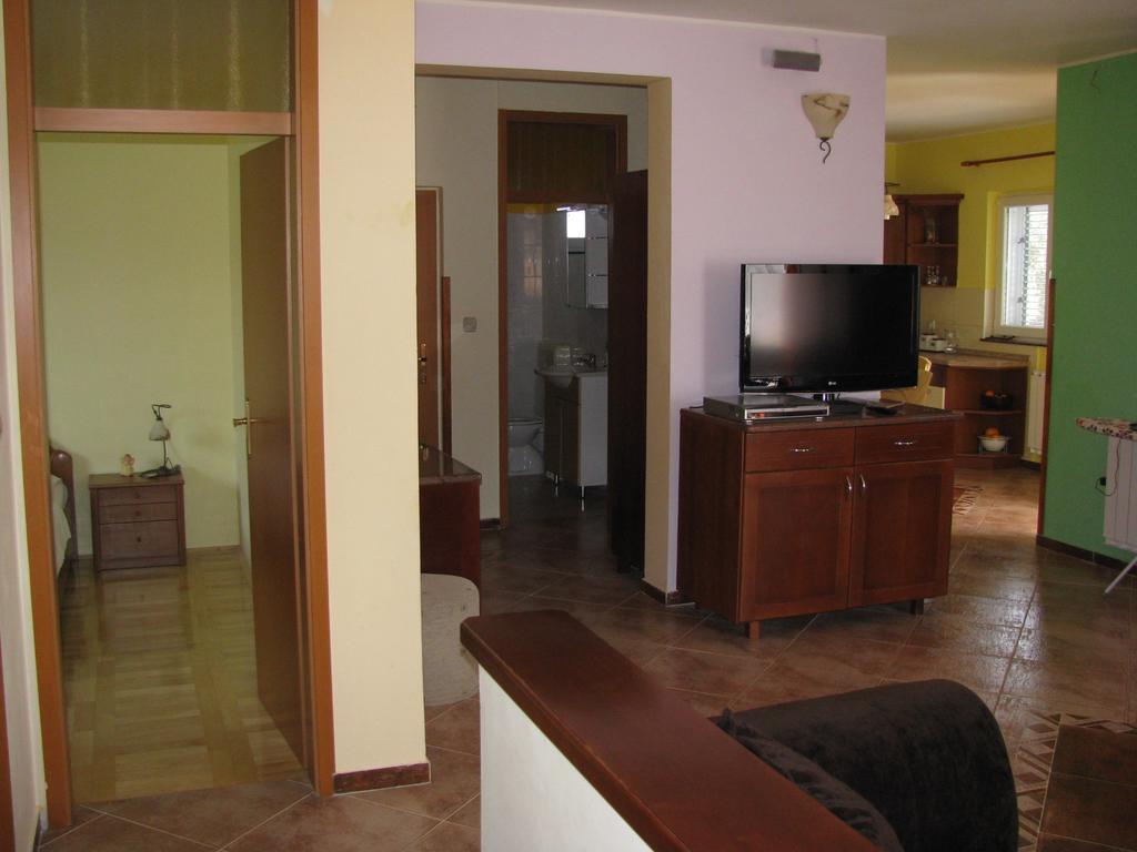 Apartment Megi Tribalj Chambre photo