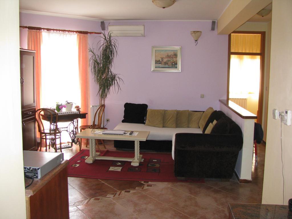 Apartment Megi Tribalj Chambre photo
